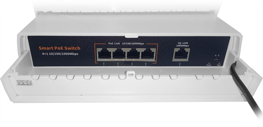 Купить CARCAM Active 4+1 Full Gigabit PoE Switch Waterproof (ССG0410GBCFS)