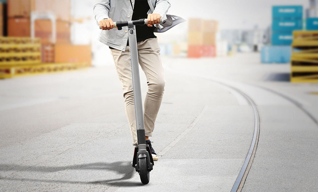  Ninebot by Segway KickScooter Es4 - 45 километров на одном заряде