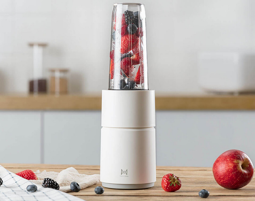 Блендер Xiaomi Pinlo Little Monster Cooking Machine – удобный и компактный блендер, оснащенный 4 лезвиями.