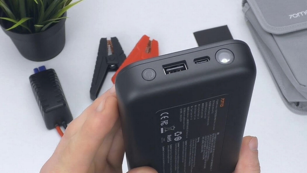 70MAI JUMP STARTER MIDRIVE PS01 USB-порт.jpg